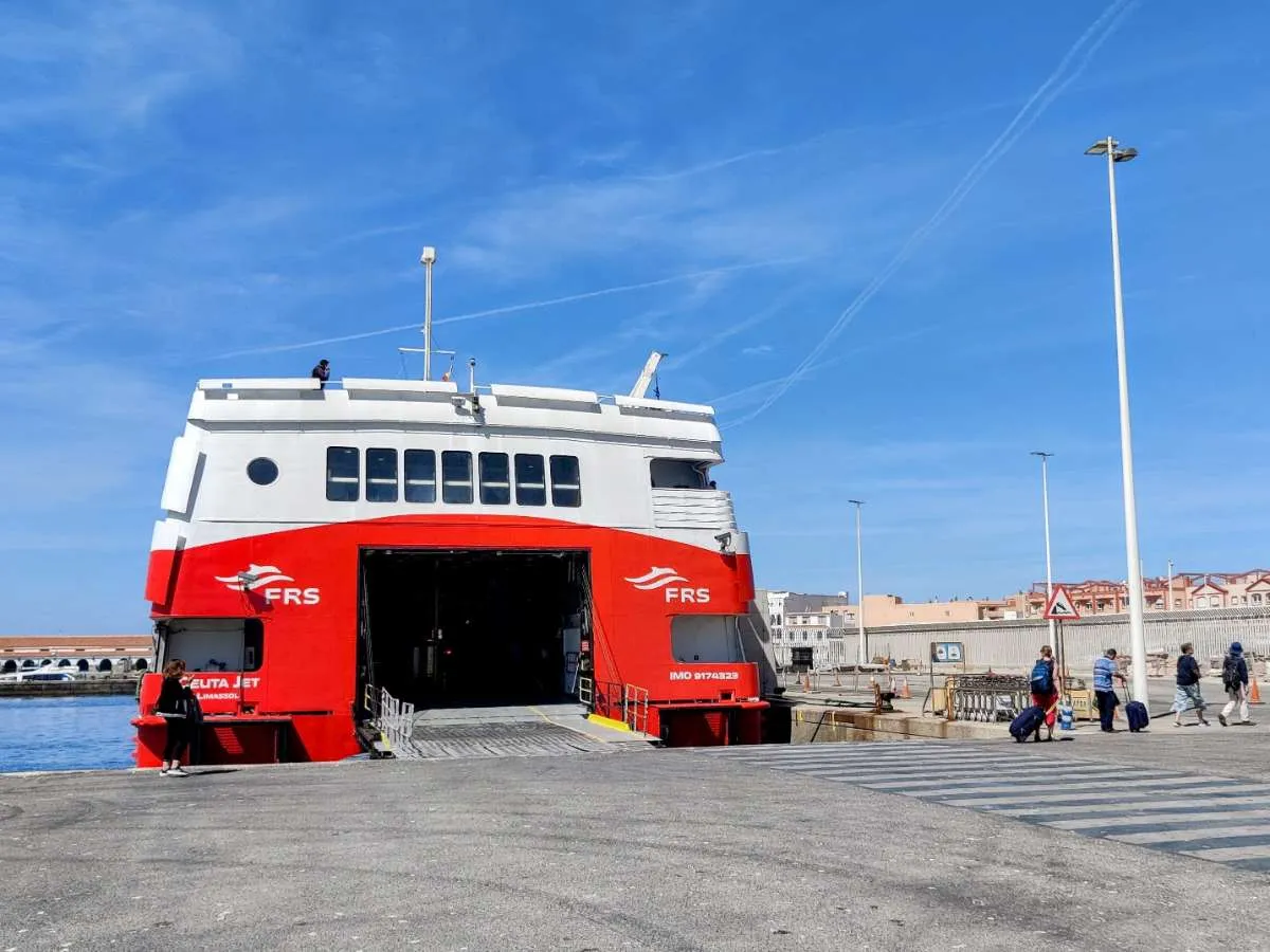 distance gibraltar tanger