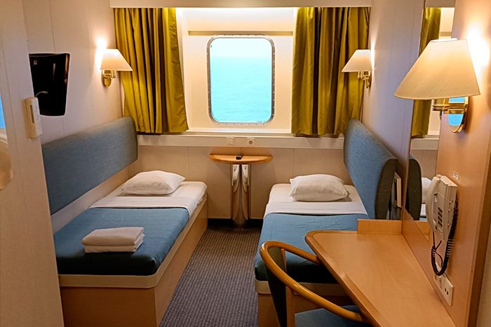 malaga maroc bateau cabine